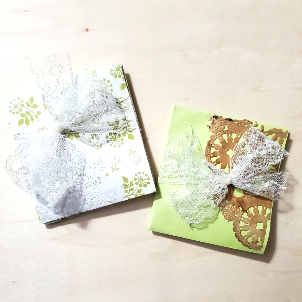 😀 HAND CRAFTED Set of 2 tri fold paper wallet pockets with ephemera